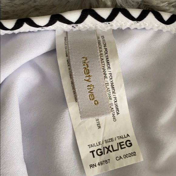 Bikini bottom NWOT size XL - Picture 3 of 4